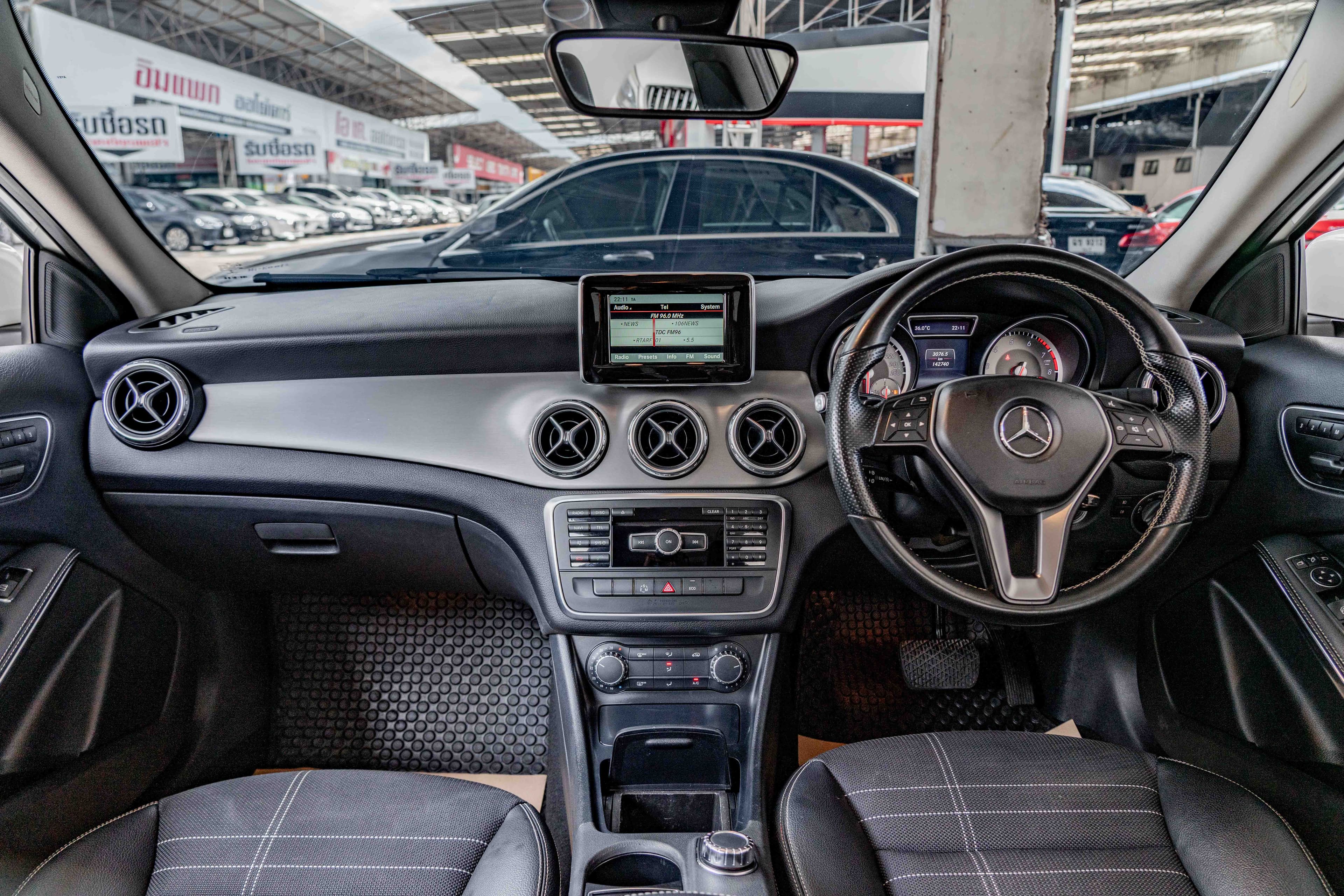 Mercedes-Benz GLA200