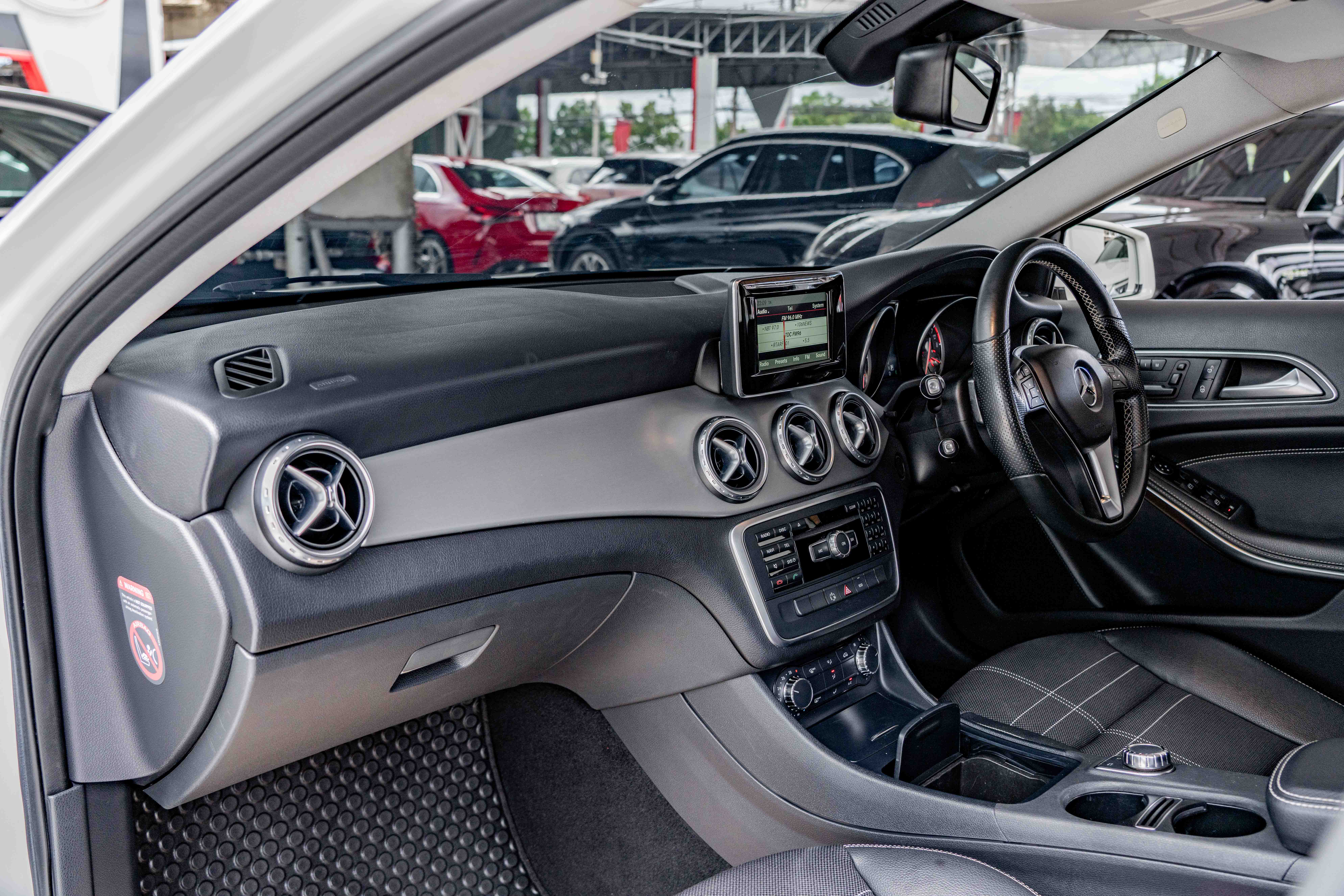 Mercedes-Benz GLA200