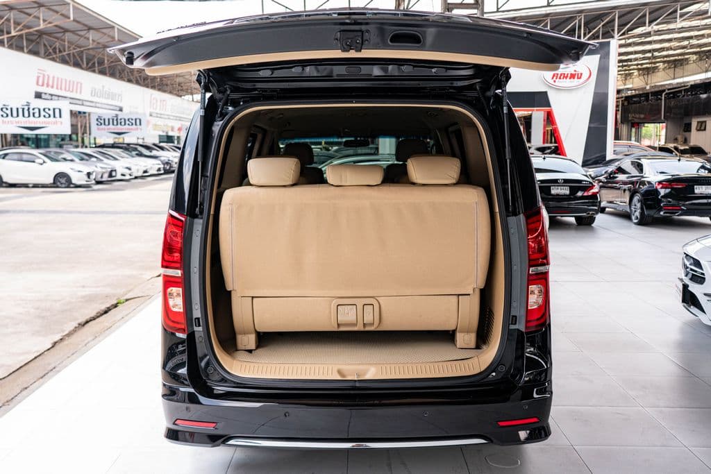 Hyundai H-1