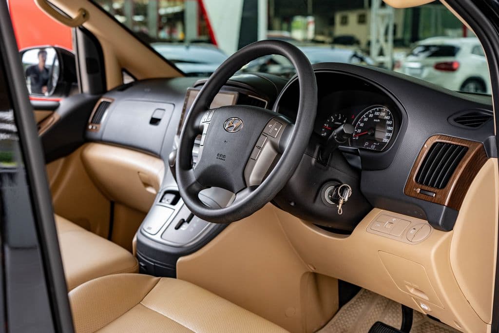 Hyundai H-1