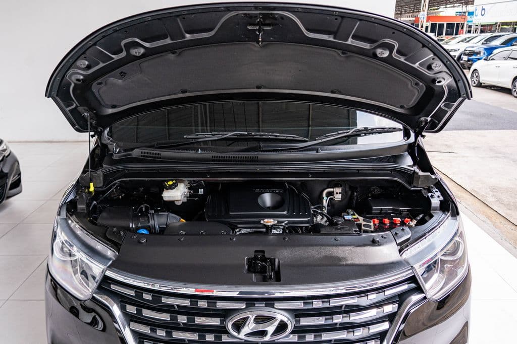 Hyundai H-1
