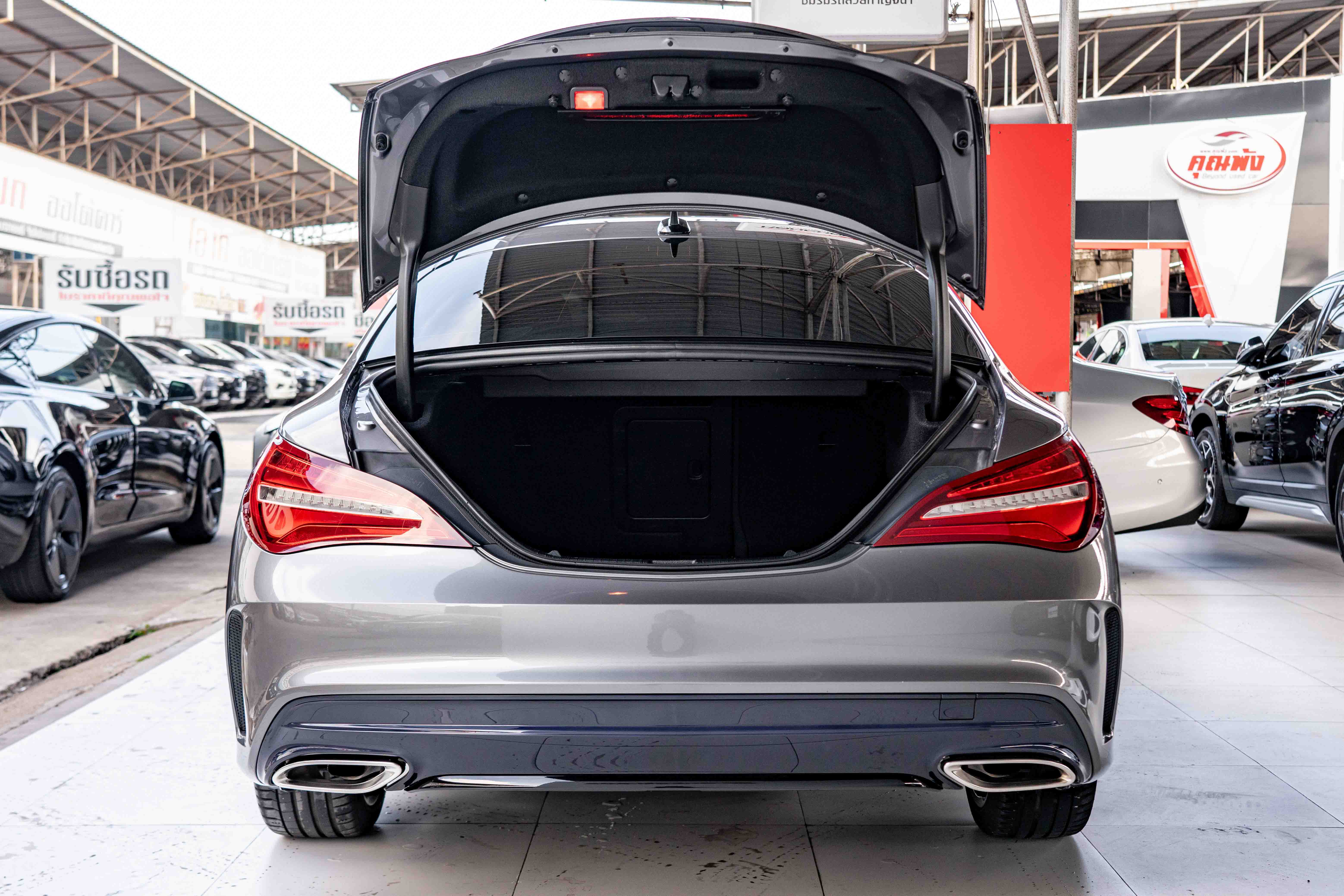 Mercedes-Benz CLA250
