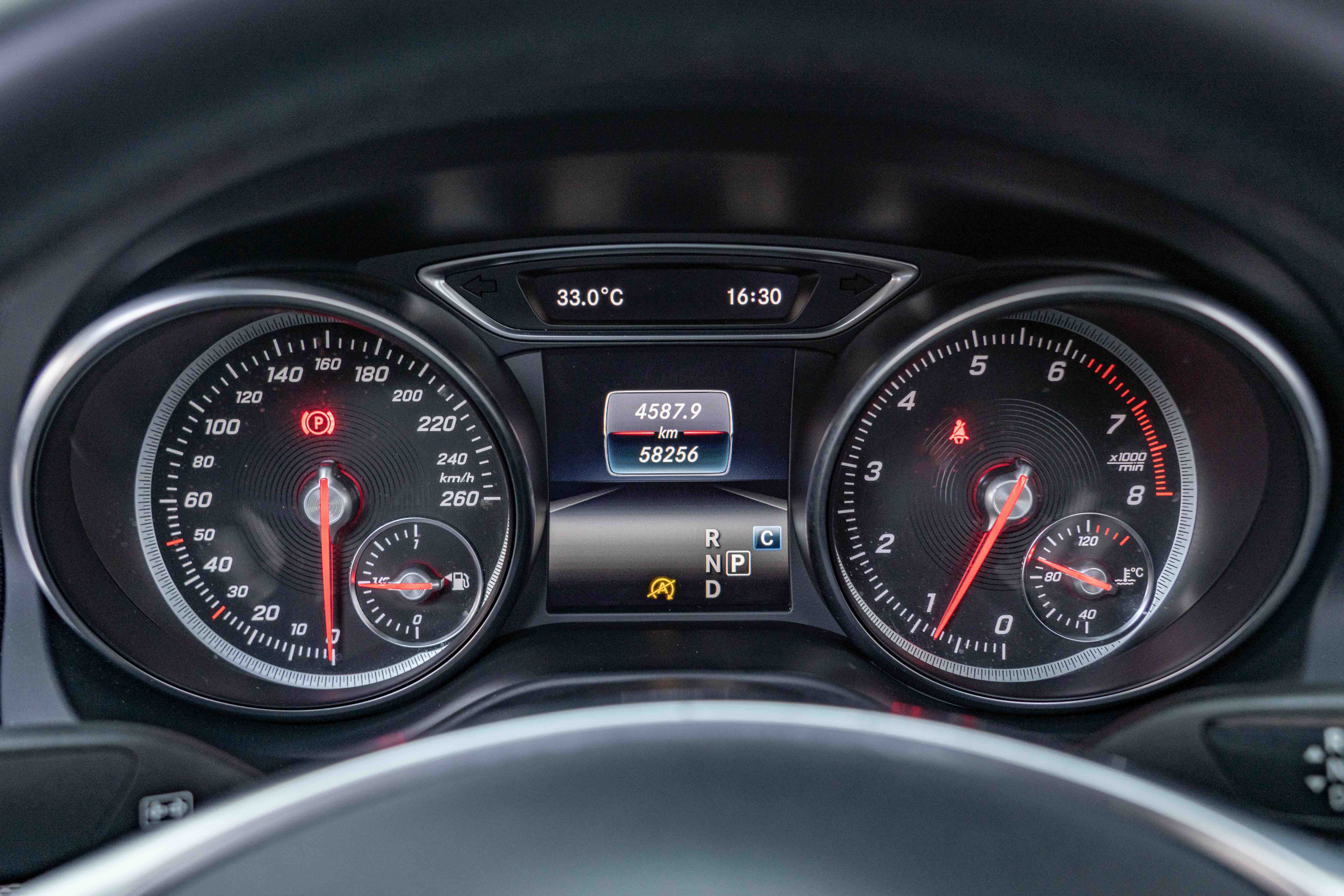 Mercedes-Benz CLA250