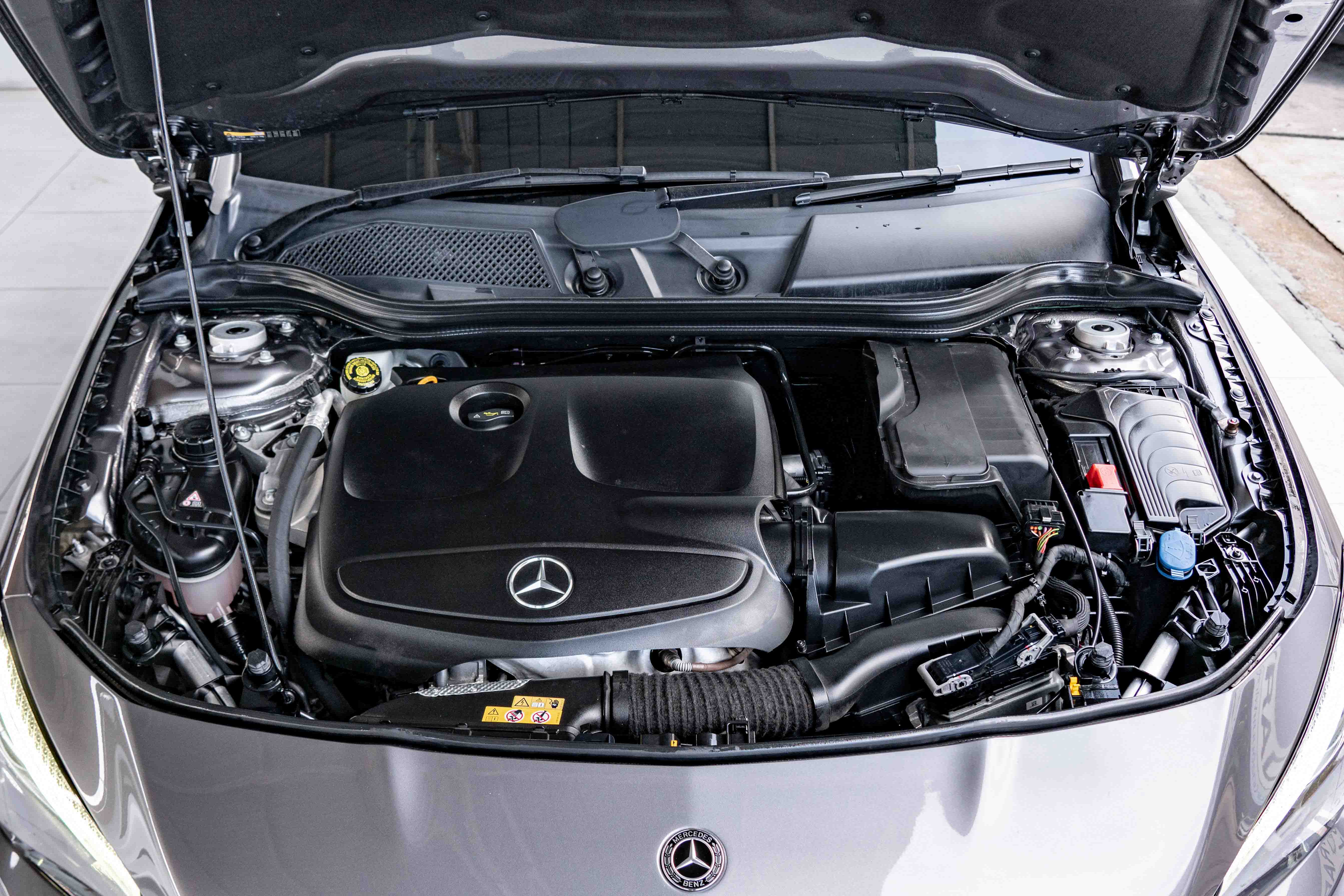 Mercedes-Benz CLA250