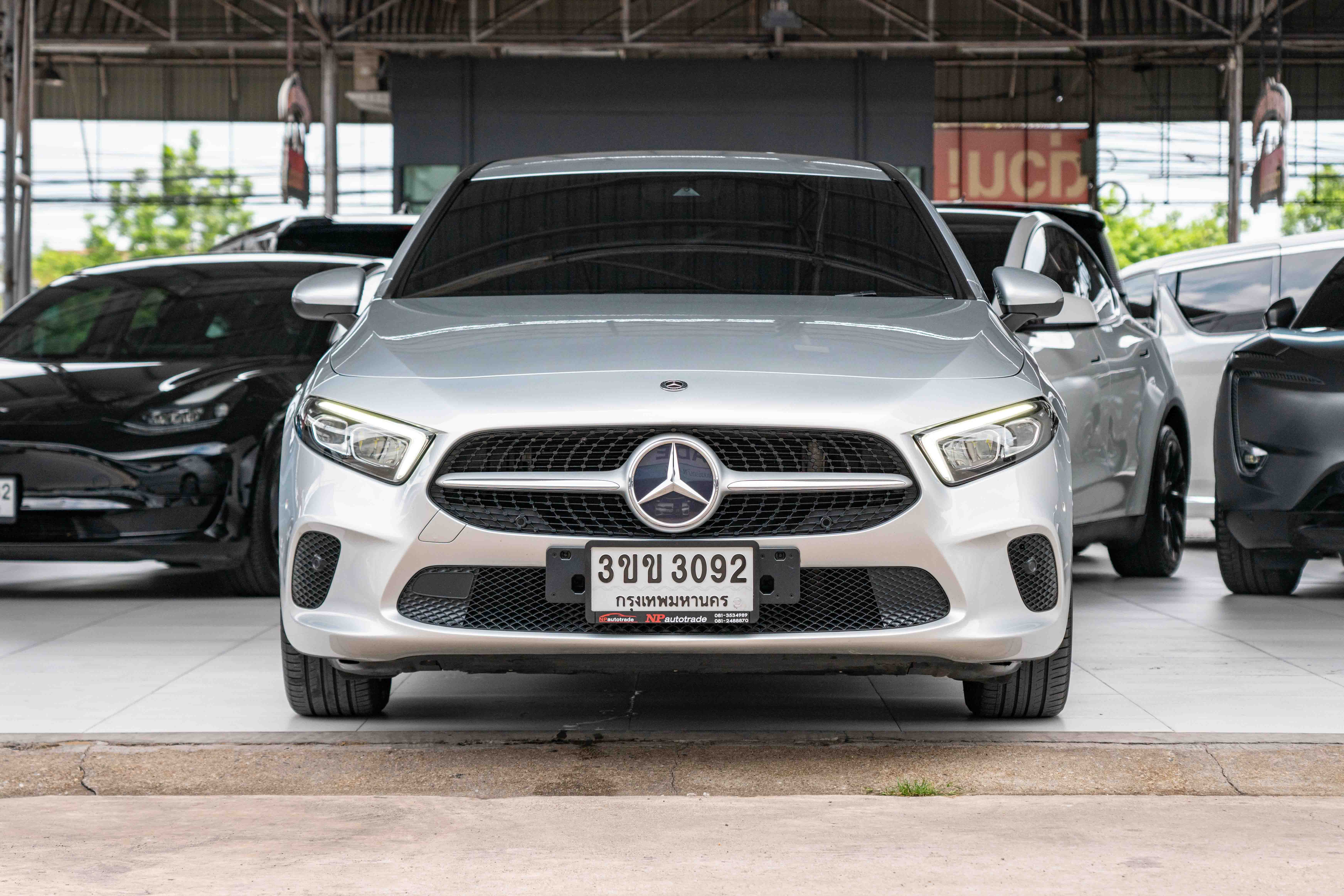 Mercedes-Benz A200
