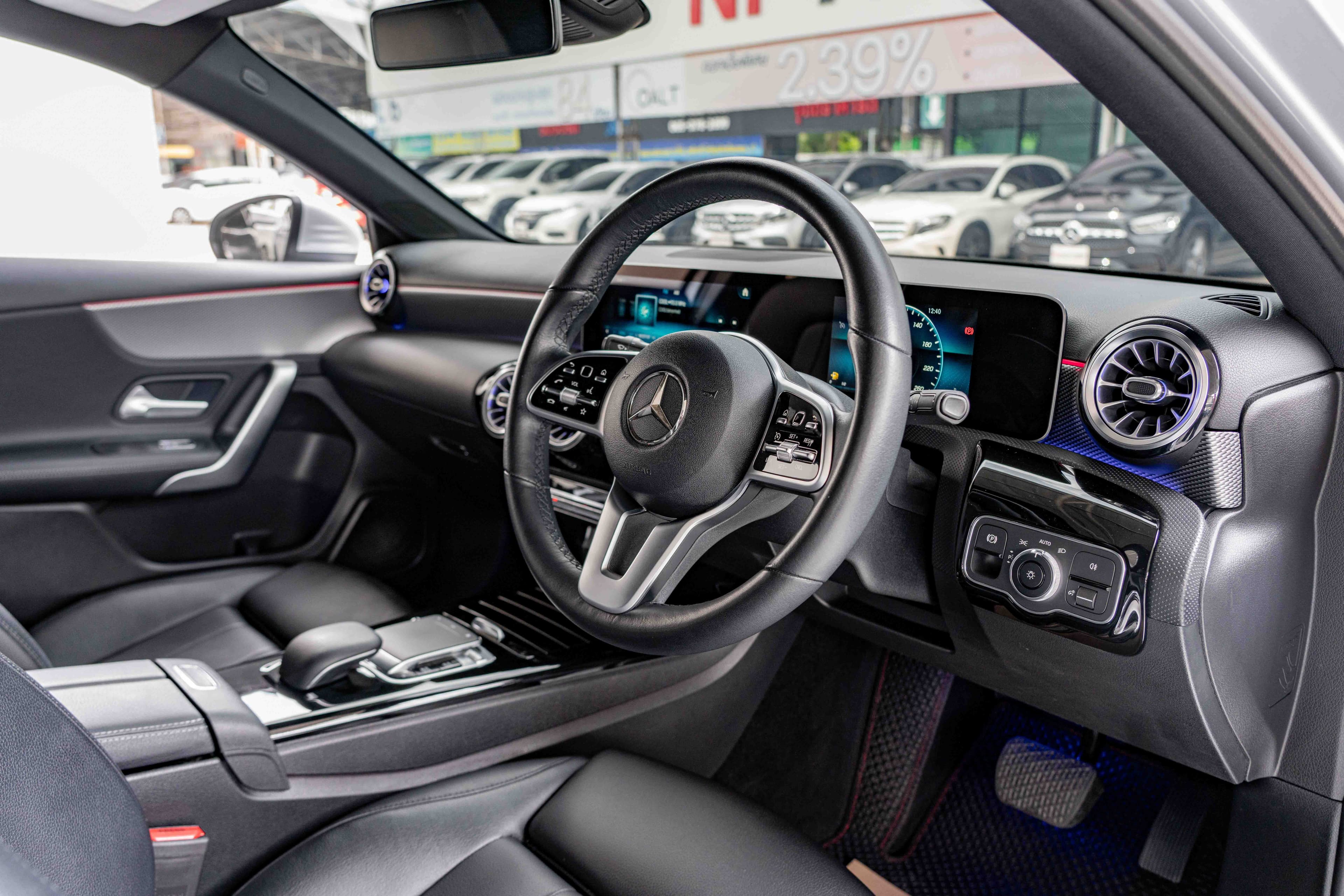 Mercedes-Benz A200