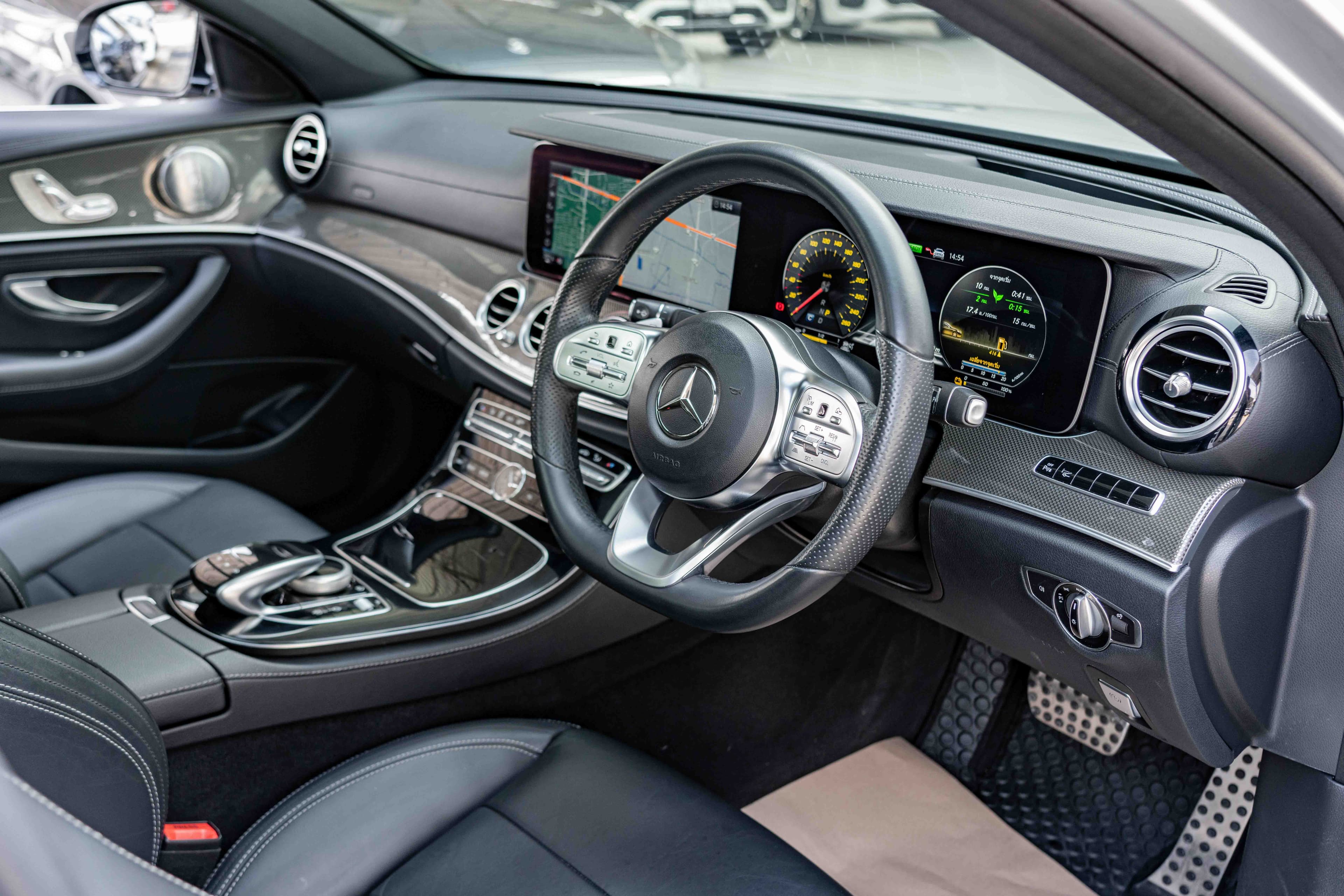 Mercedes-Benz E350e