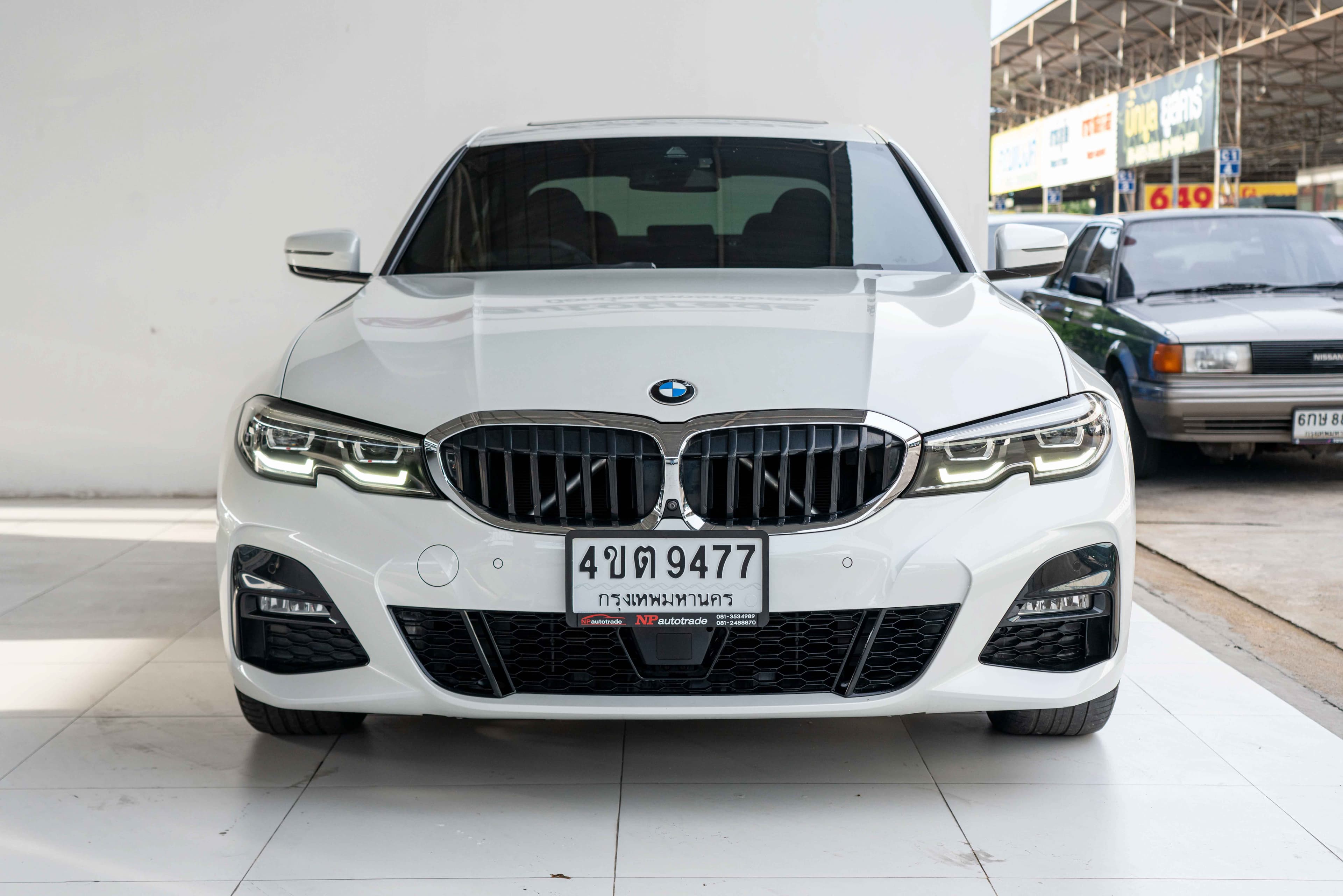 BMW 330e