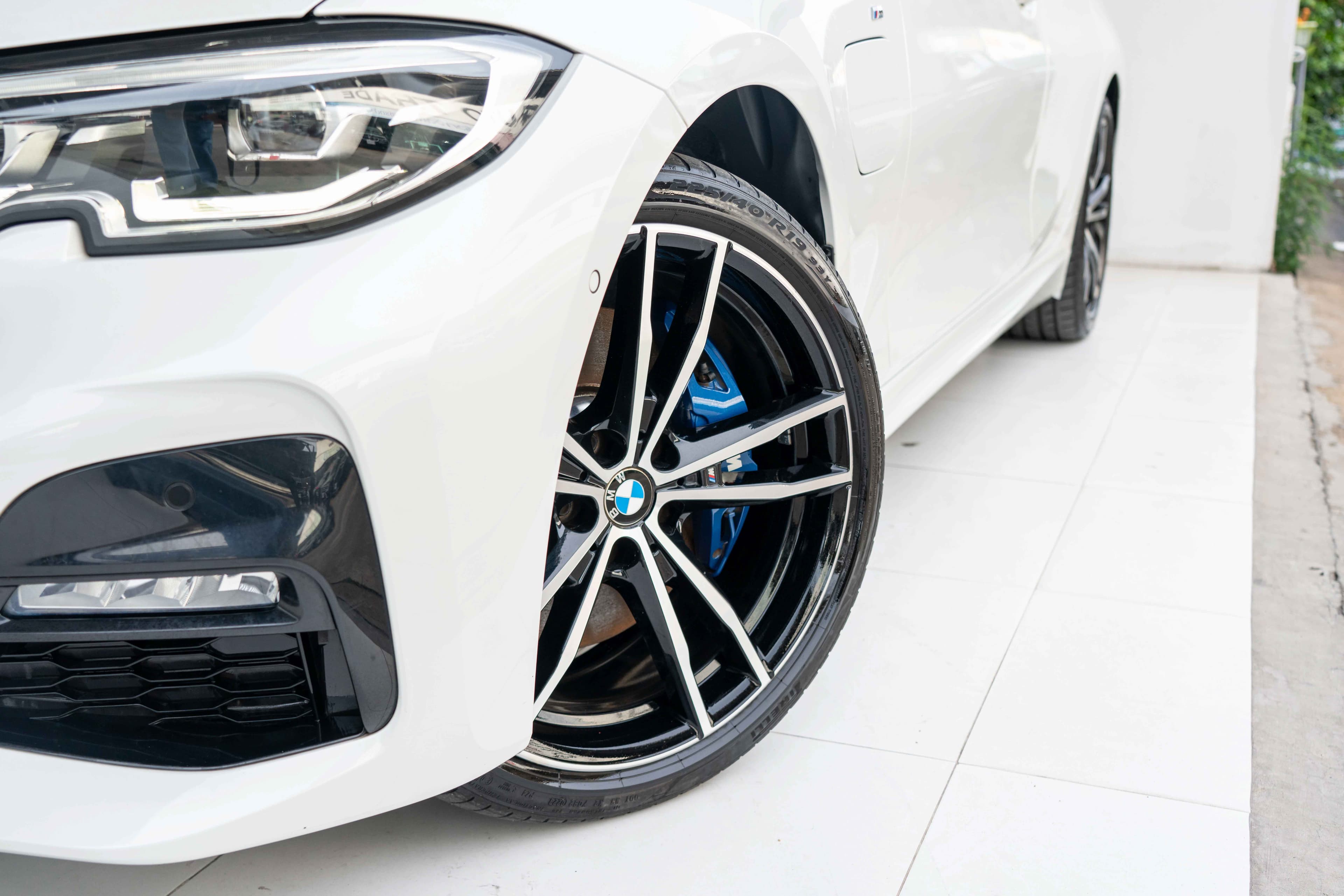 BMW 330e