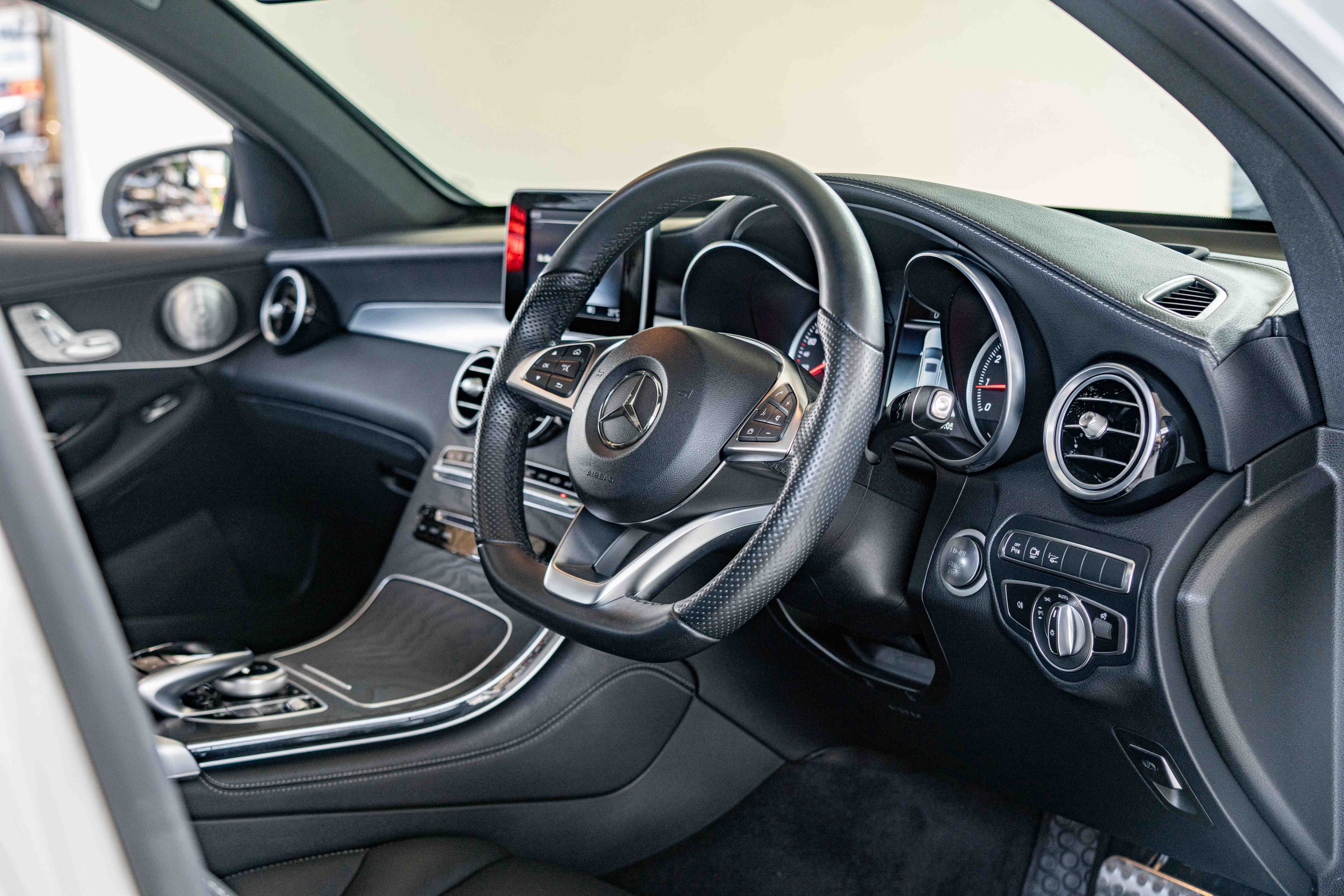 Mercedes-Benz GLC250