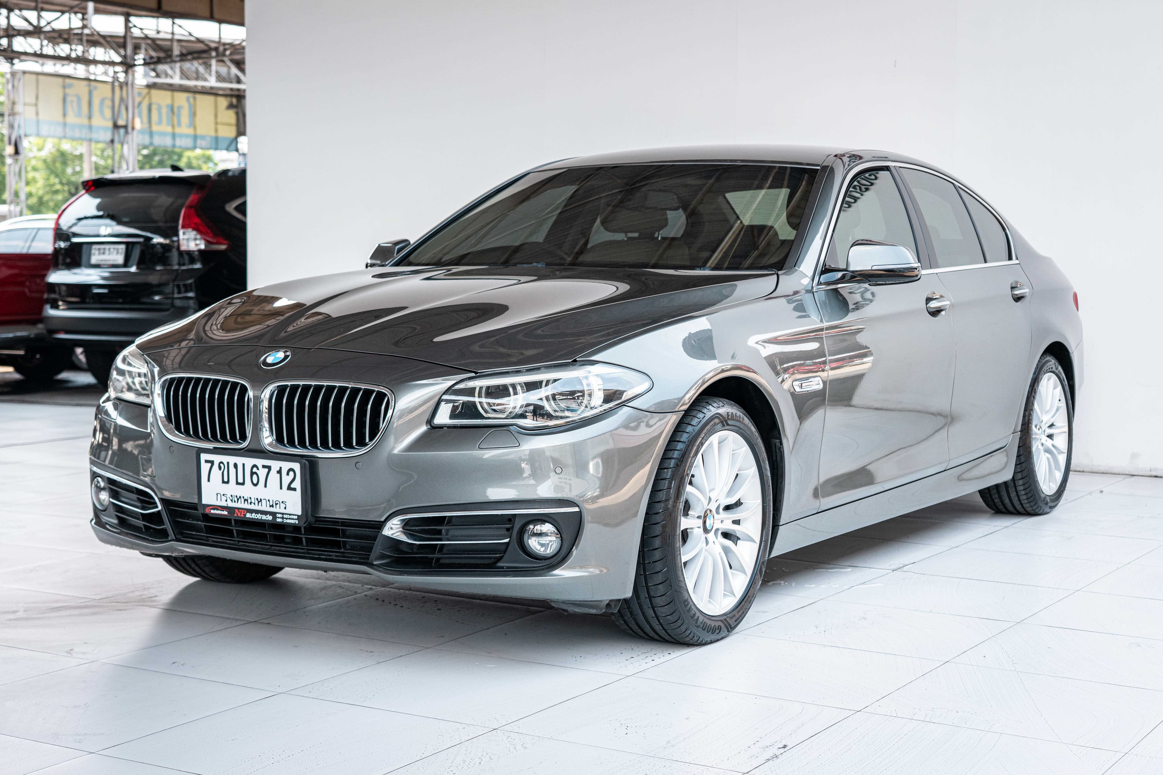 BMW 528i