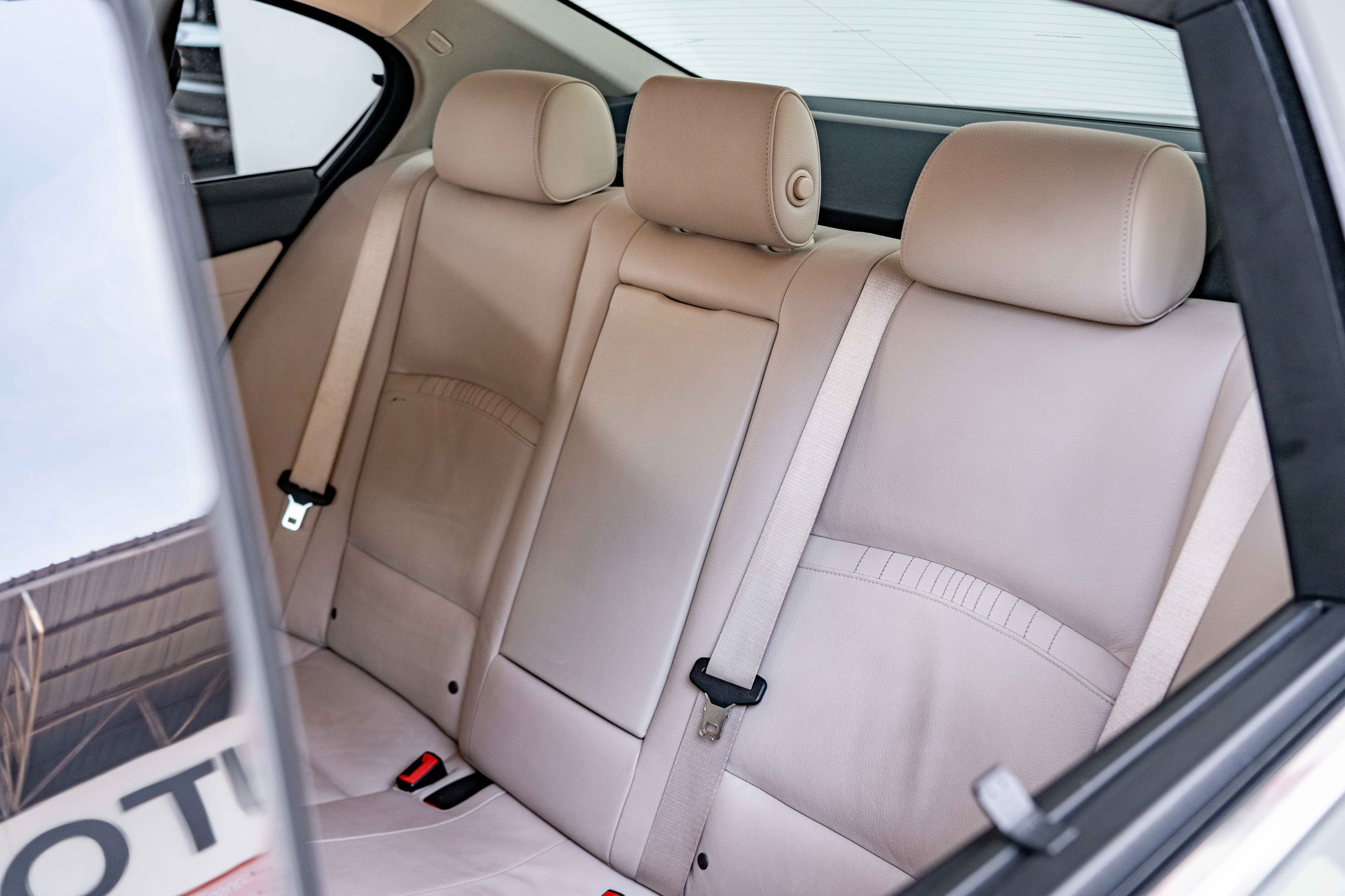 BMW 528i