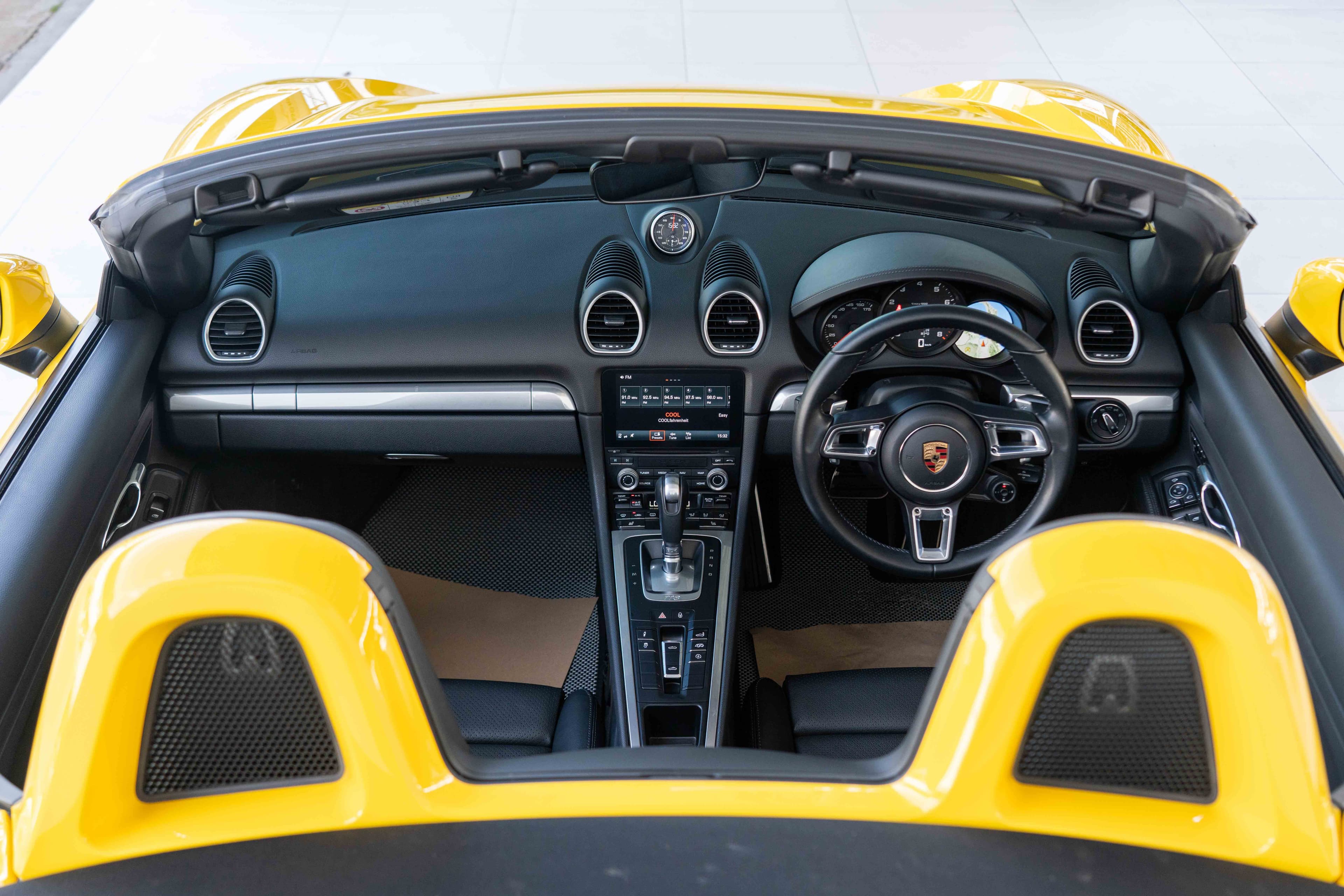 Porsche 718 Boxster