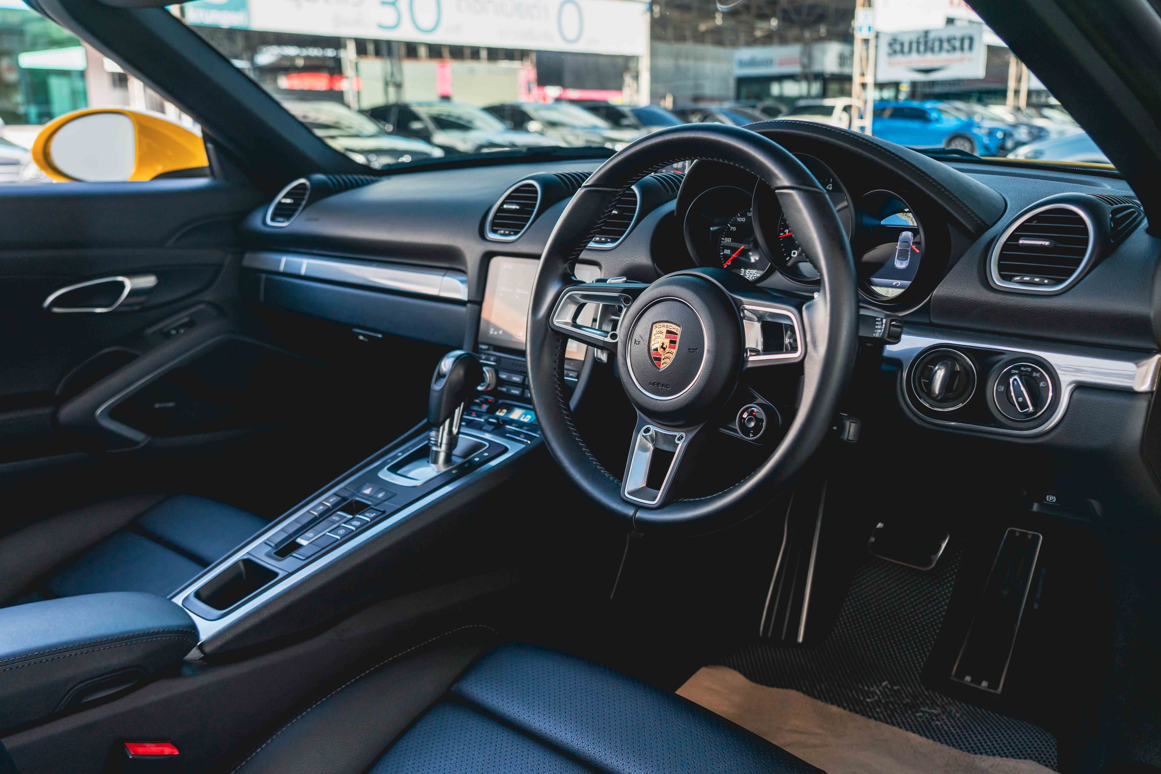 Porsche 718 Boxster