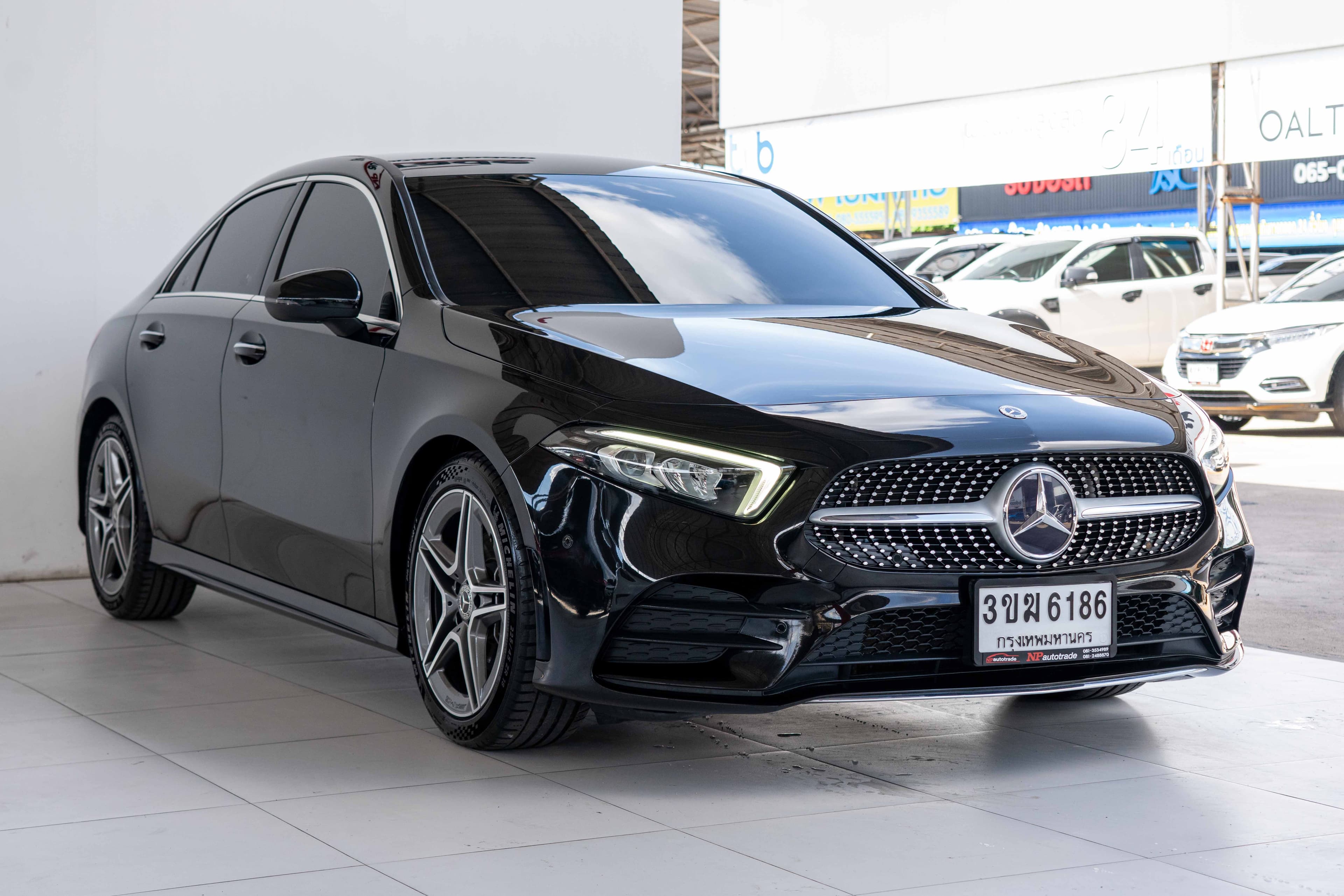 Mercedes-Benz A200
