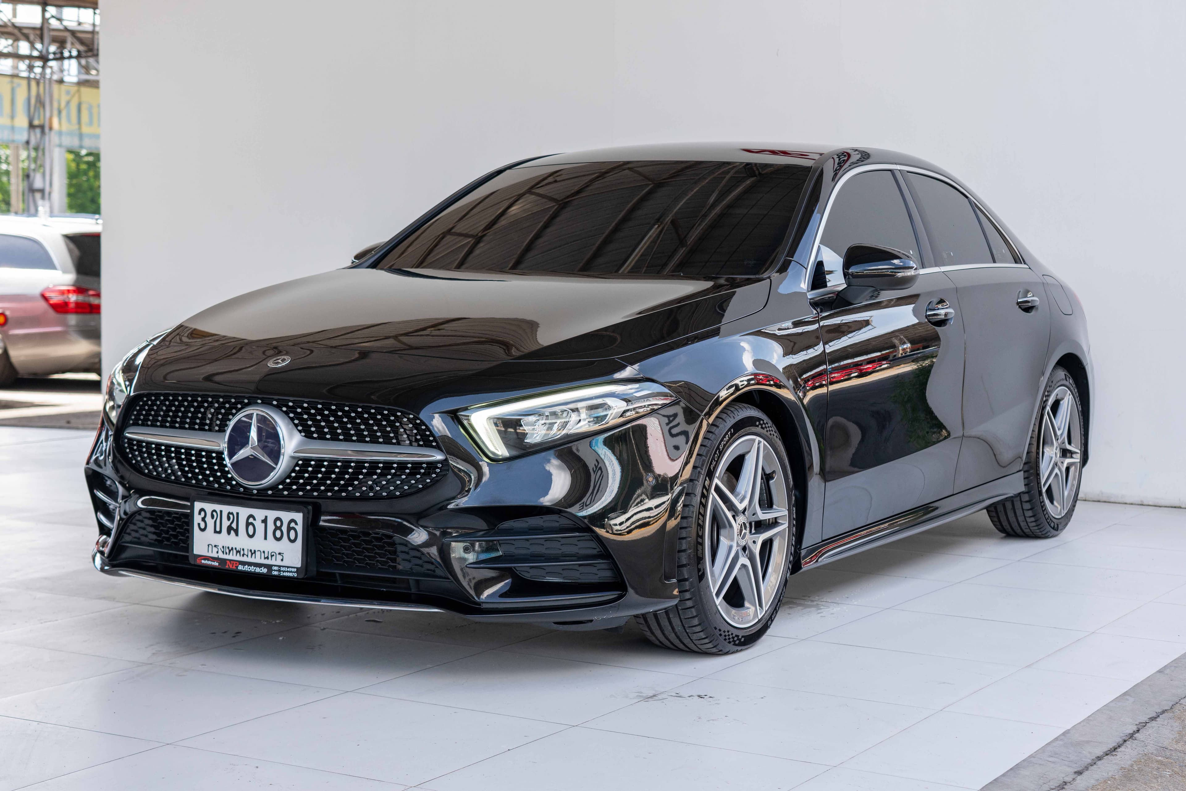Mercedes-Benz A200