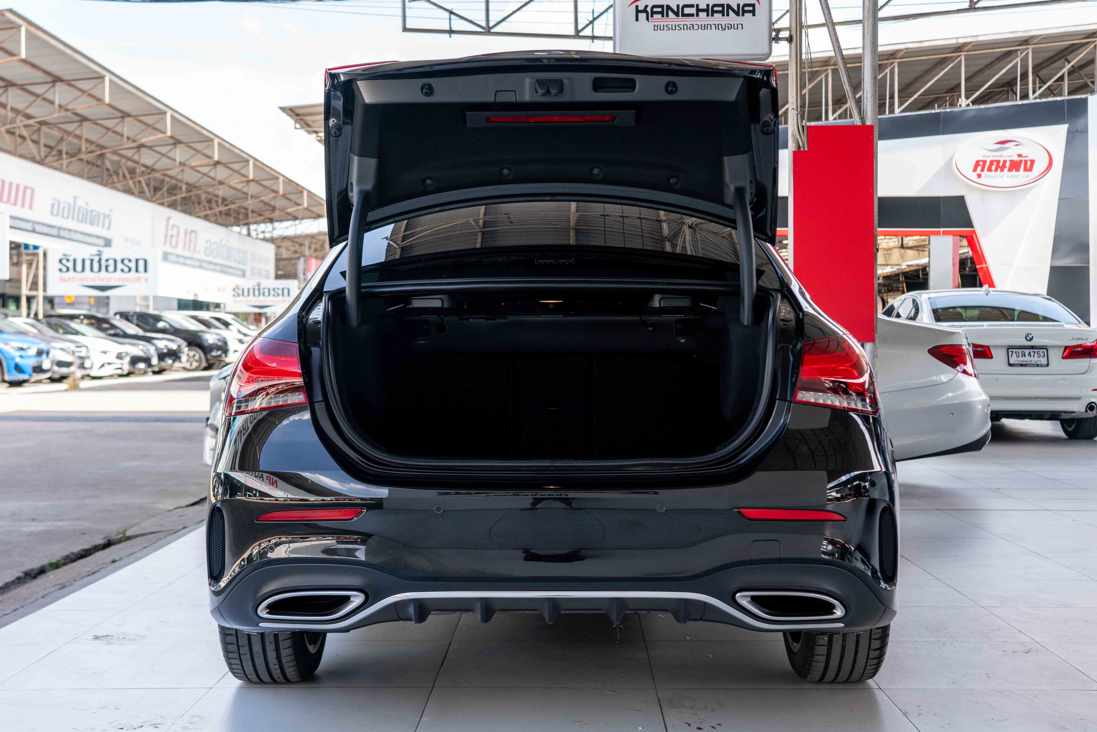 Mercedes-Benz A200