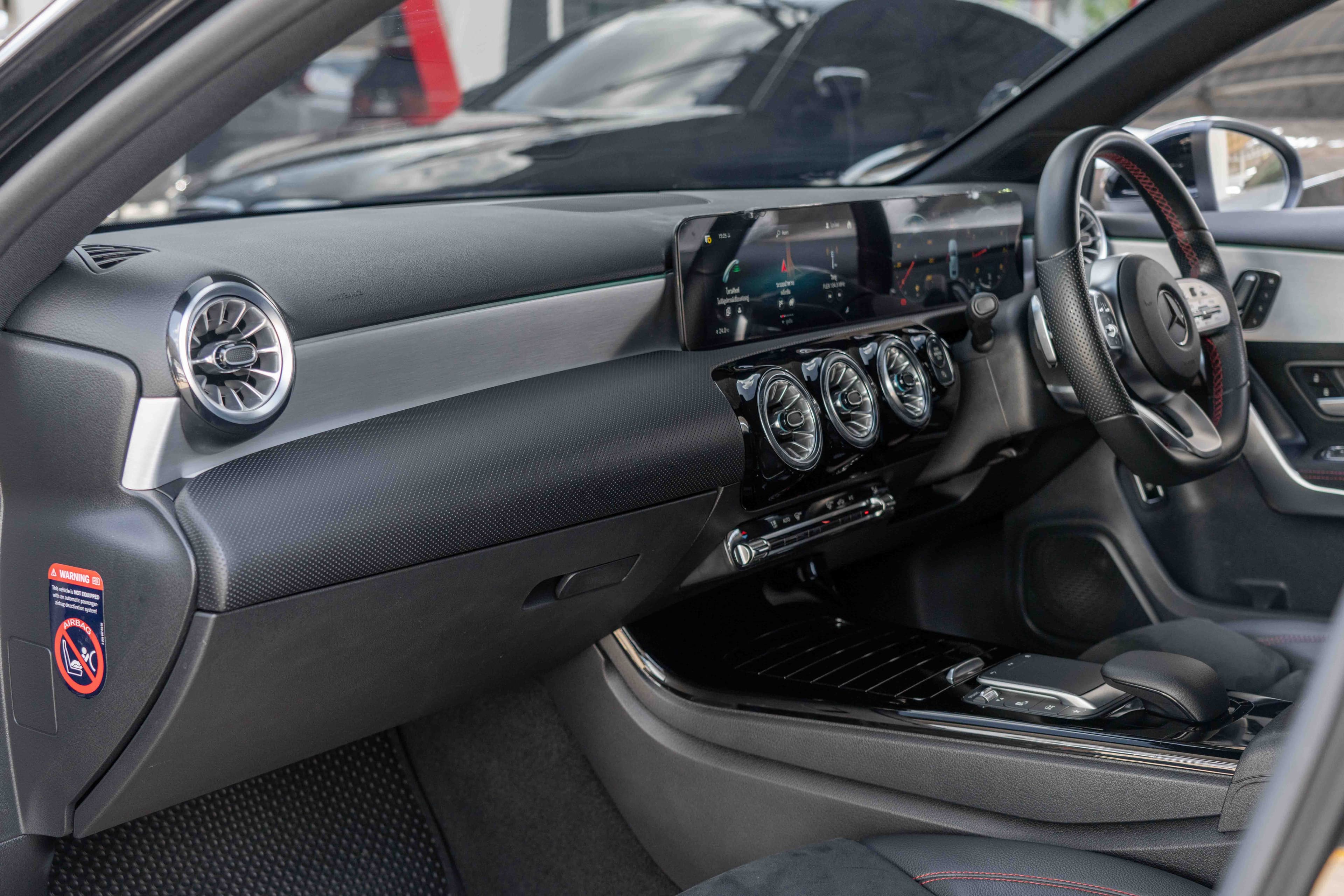 Mercedes-Benz A200